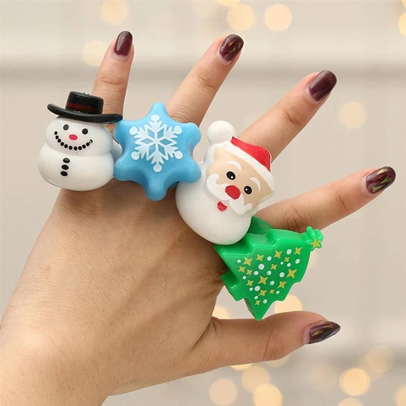 [Luminous Toy Old Man Snowflake Christmas Ring][ Christmas Small Gift Gift Prom Party Finger Light]