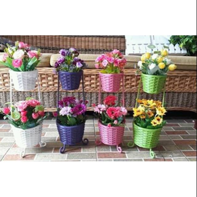 Bunga Pot anyam sintetis dua susun