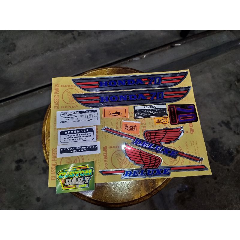 Striping stiker body motor c70 deluxe clasic set lengkap