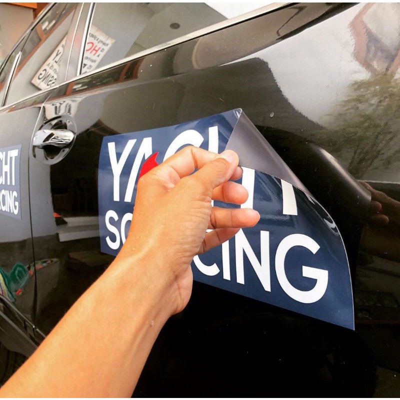 MAGNET STICKER UNTUK BRANDING LOGO DI MOBIL