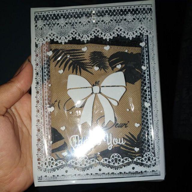 Mika Motif Piring Daun/ Dompet/ Pouch (isi 100)