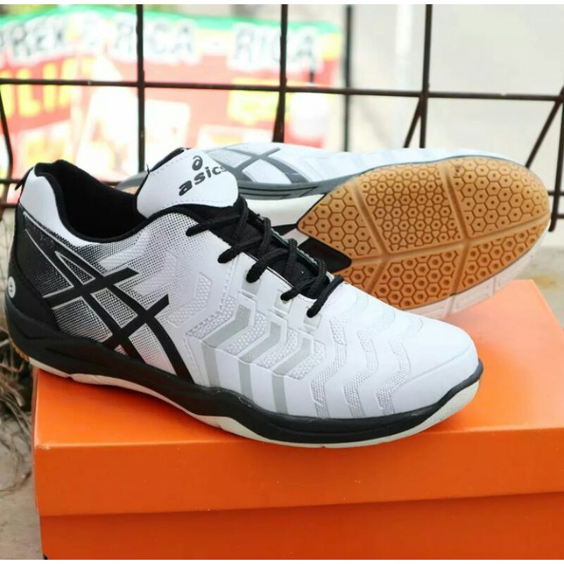 SEPATU SNEAKES PRIA RUNNING OLAHRAGA LARI WARNA HITAM PUTIH SOL KARET ANTI LICIN SIZE 39 40 41 42 43