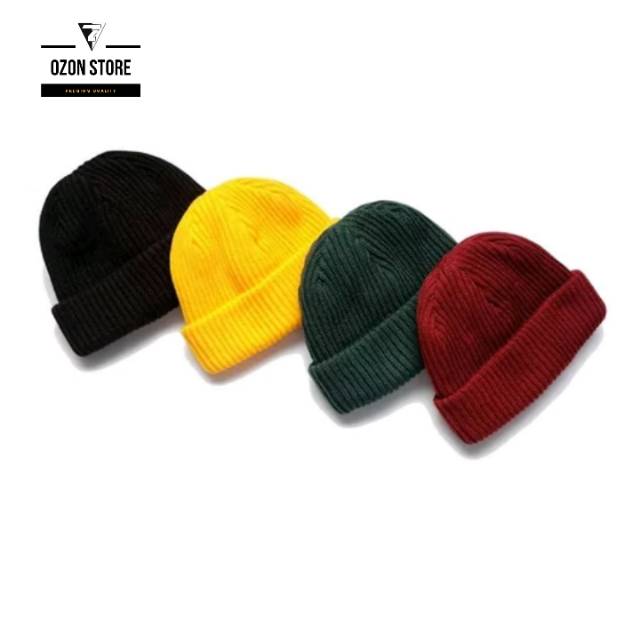 Topi Kupluk Beanie Hat RAJUT Polos Bahan WOOL Halus HITAM