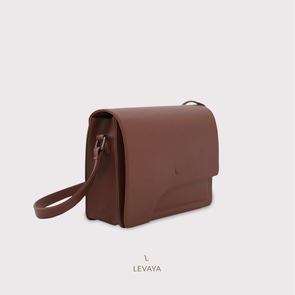 LEVAYA Lovia Sling Bag - Raisin - Tas Wanita