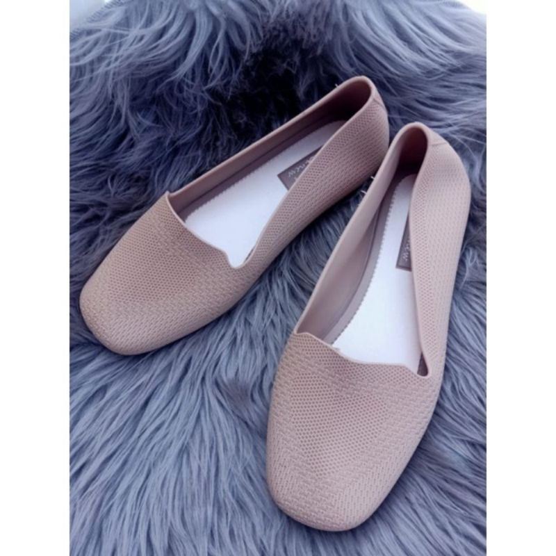 Sepatu Karet Slip On Wanita motif Rajut  / New Sepatu Jelly Vellysia 767