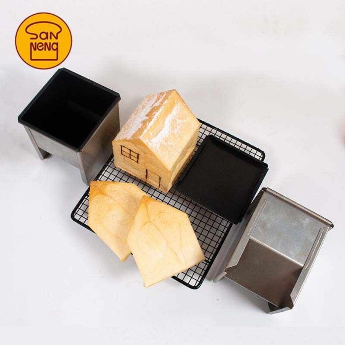 Sanneng SN2062 - The Triangle Room Bread House / Loaf Pan Bentuk Rumah