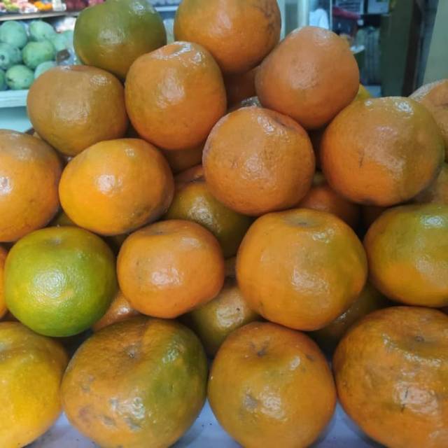 

Jeruk garut segar rasa nya (1 kg)