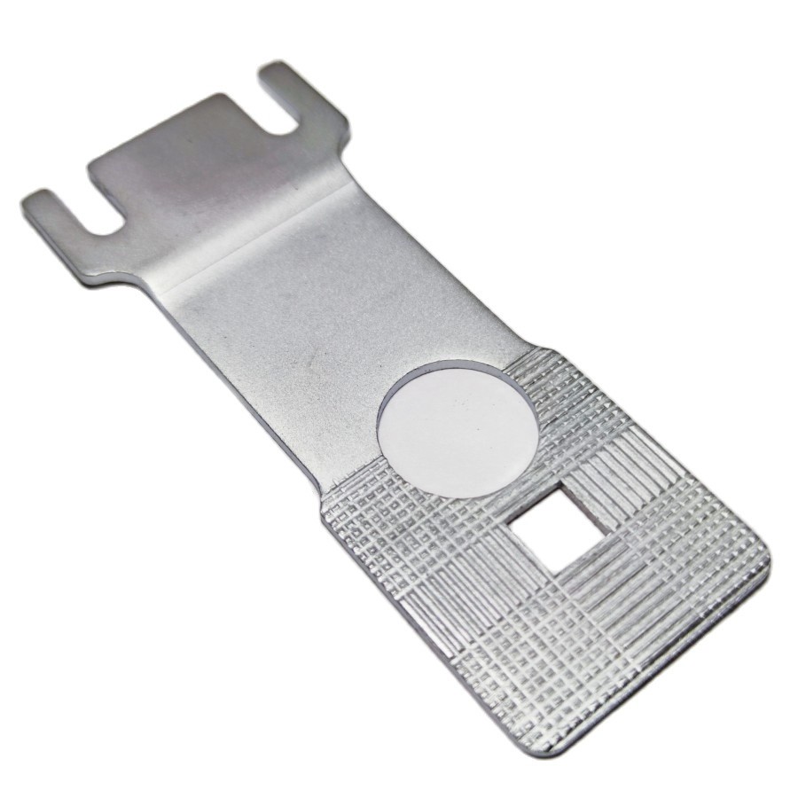 B2529-373-000 Needle Plate Mesin Pasang Kancing Juki / Plat mesin Pasang Kancing Juki