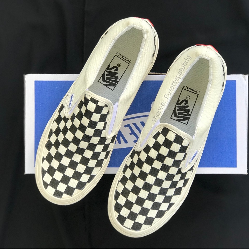 TERLARIS VANS SLIP ON OG CHECKERBOARD OFF WHITE BLACK