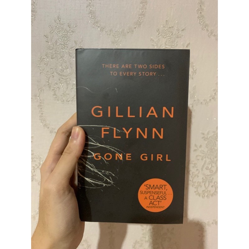 Novel Gone Girl - Gillian Flynn