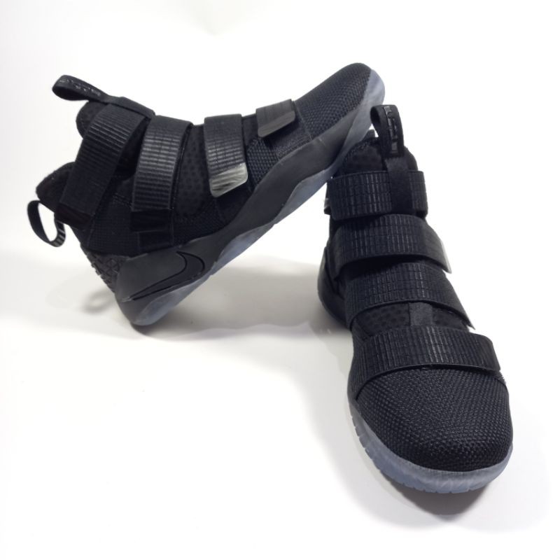 Jual NIKE LEBRON SOLDIER 11 BLACK GOLD 