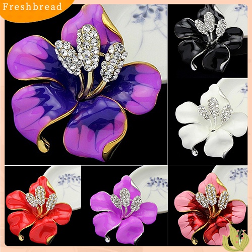 [ TERLARIS]Bridal Wedding Jewelry Rhinestone Lily Flower Scarf Brooch Pin Lady Party Gift