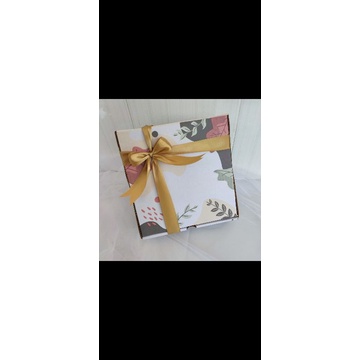 

Kado Ulang Tahun Custom 2 KG