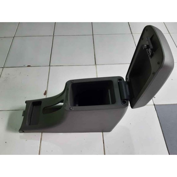 Console Box Avanza Lama Model Tinggi Diskon