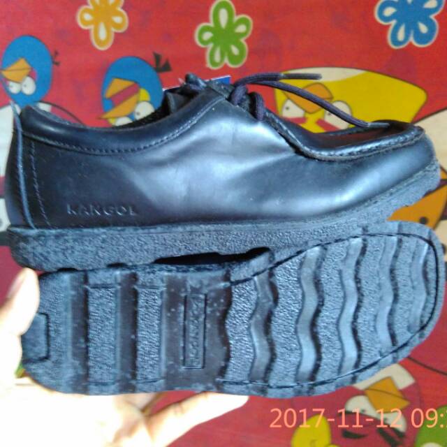 Sepatu anak anak kulit hitam sekolah kangol