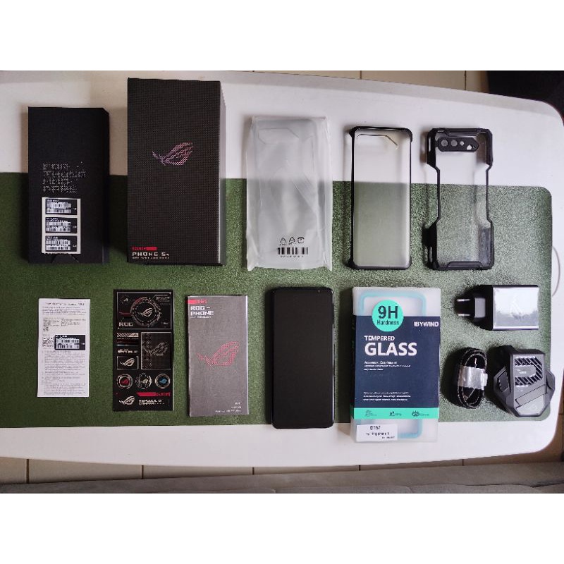 BNOB ASUS ROG 5S Putih 8/128GB + Free Aeroactive Cooler 5 + 2 Armor Case. Garansi Juli 2023