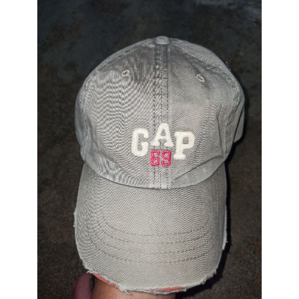 Topi Gap second