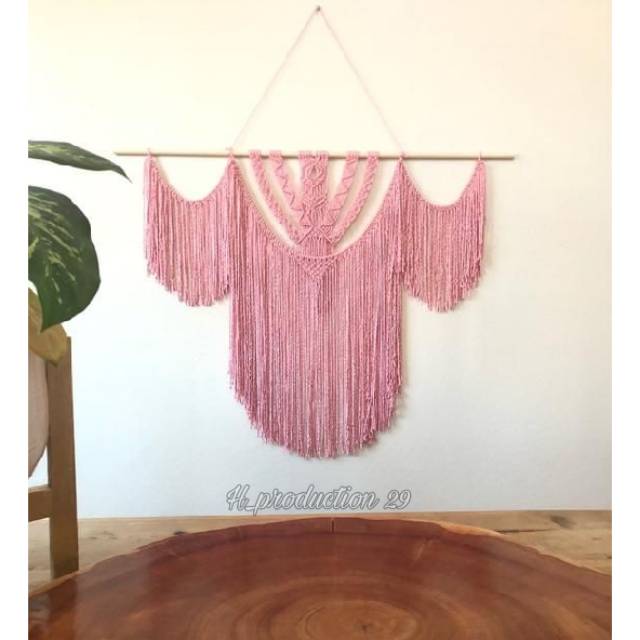 MACRAME WALL HANGING (PINK COLOUR)