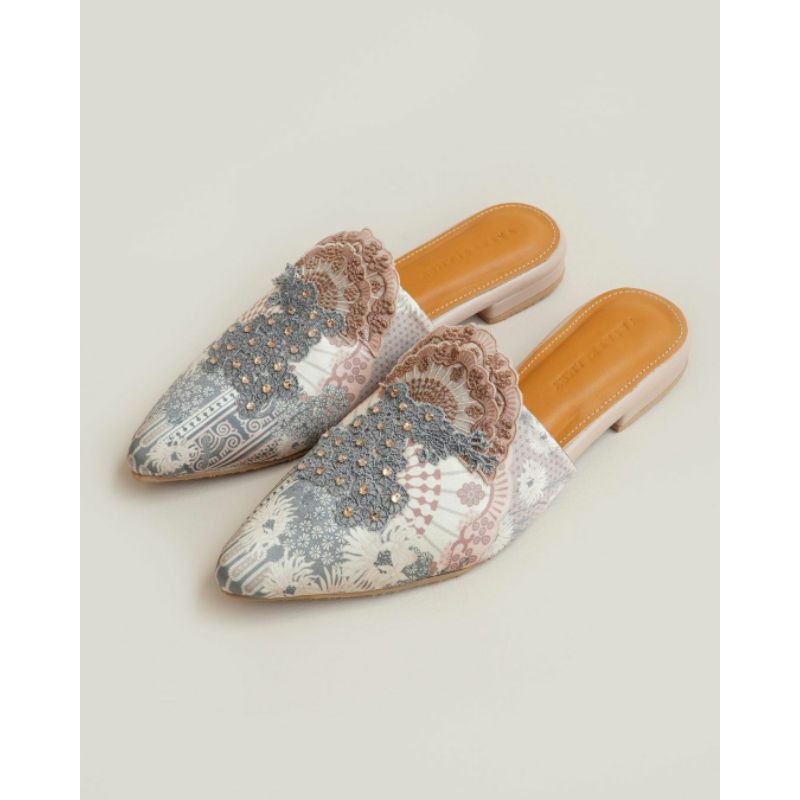 vaia x wearing klamby Lavinia powder blue size 36