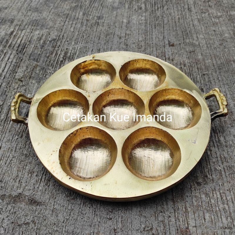 Cetakan Kue Bikang Atau Carabikang Kuningan