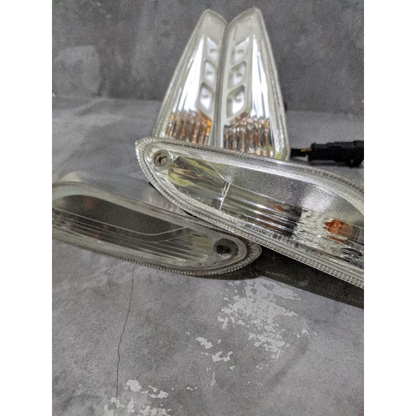Lampu Sein Vespa Sprint Primavera 3v iget