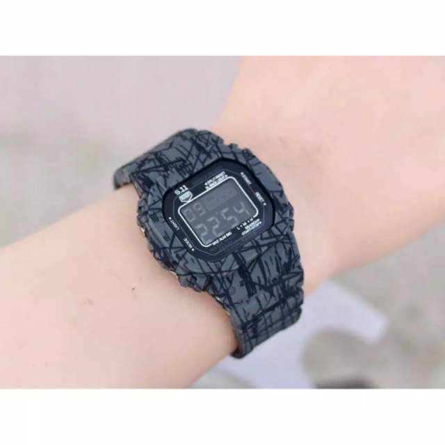 Jam Tangan Pria/Wanita Kasual Sporty Digital Kotak Strap Rubber Loreng X-27