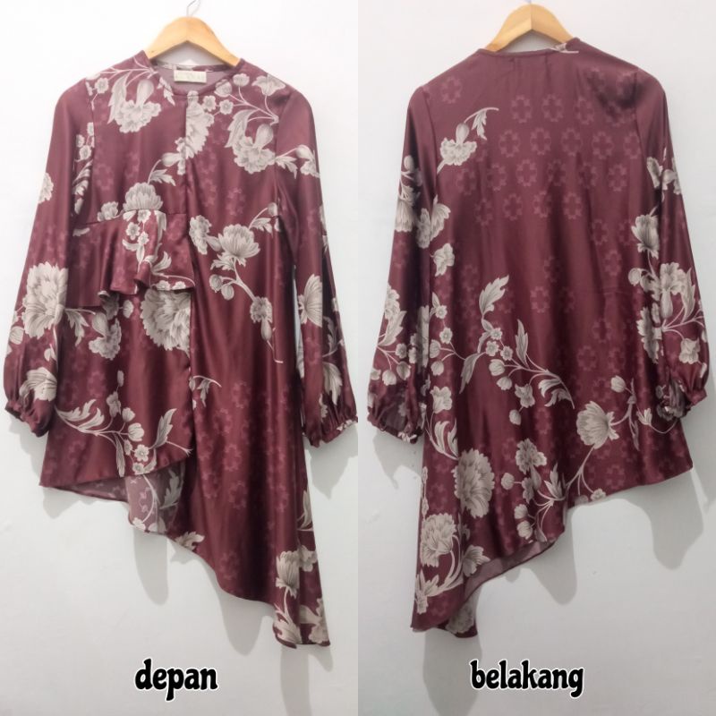 Preloved Cendana Tunik Wearing Klamby