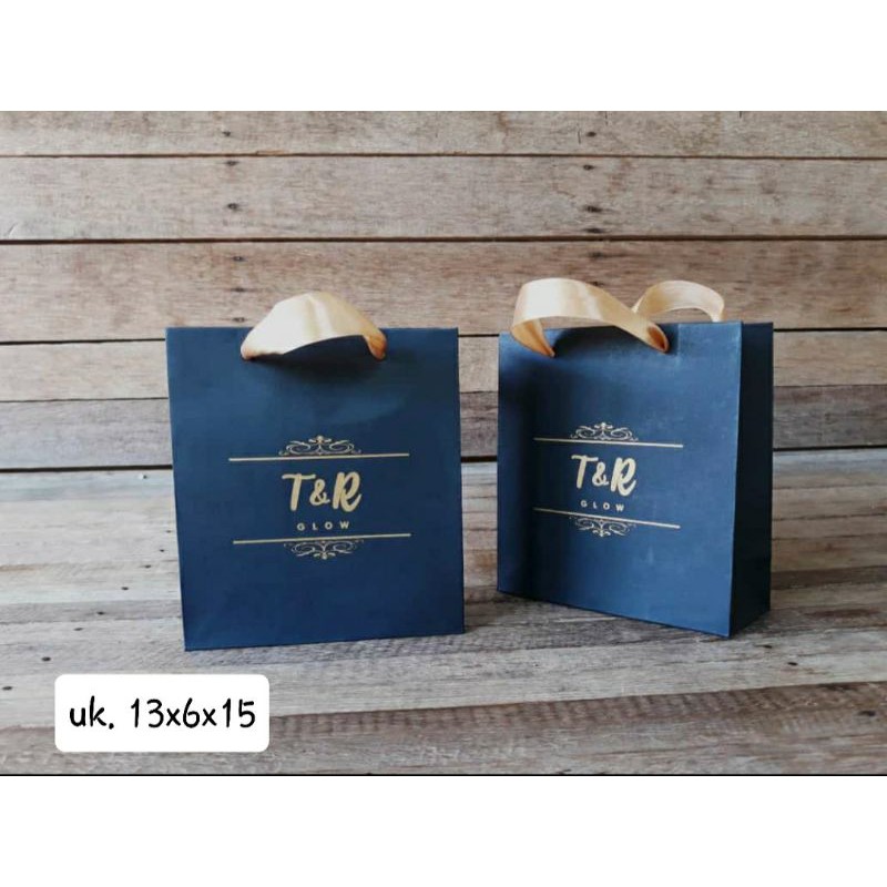 

PAPERBAG MEWAH BAHAN JEMANI UK. pxlxt 13x6x15