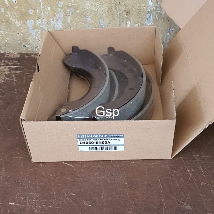 Kampas Rem Belakang Nissan Grand Livina Panjang