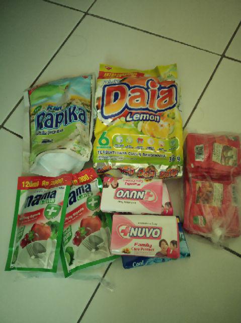 Rapika Soklin Pelicin Pakaian 400ml Sakura