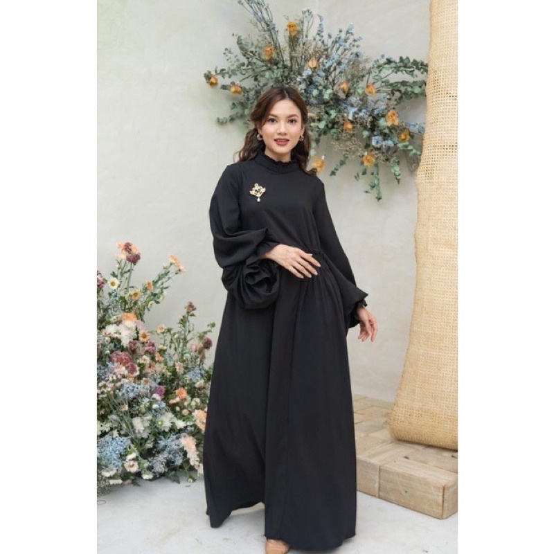 Fiona dress black size L by wearing klamby