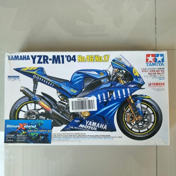 >*>*>*>*] Tamiya Valentino Rossi Team Yamaha Wchamp Tahun 2004 Skala 12