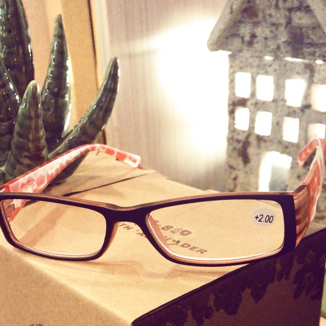 Kacamata plus dari japan