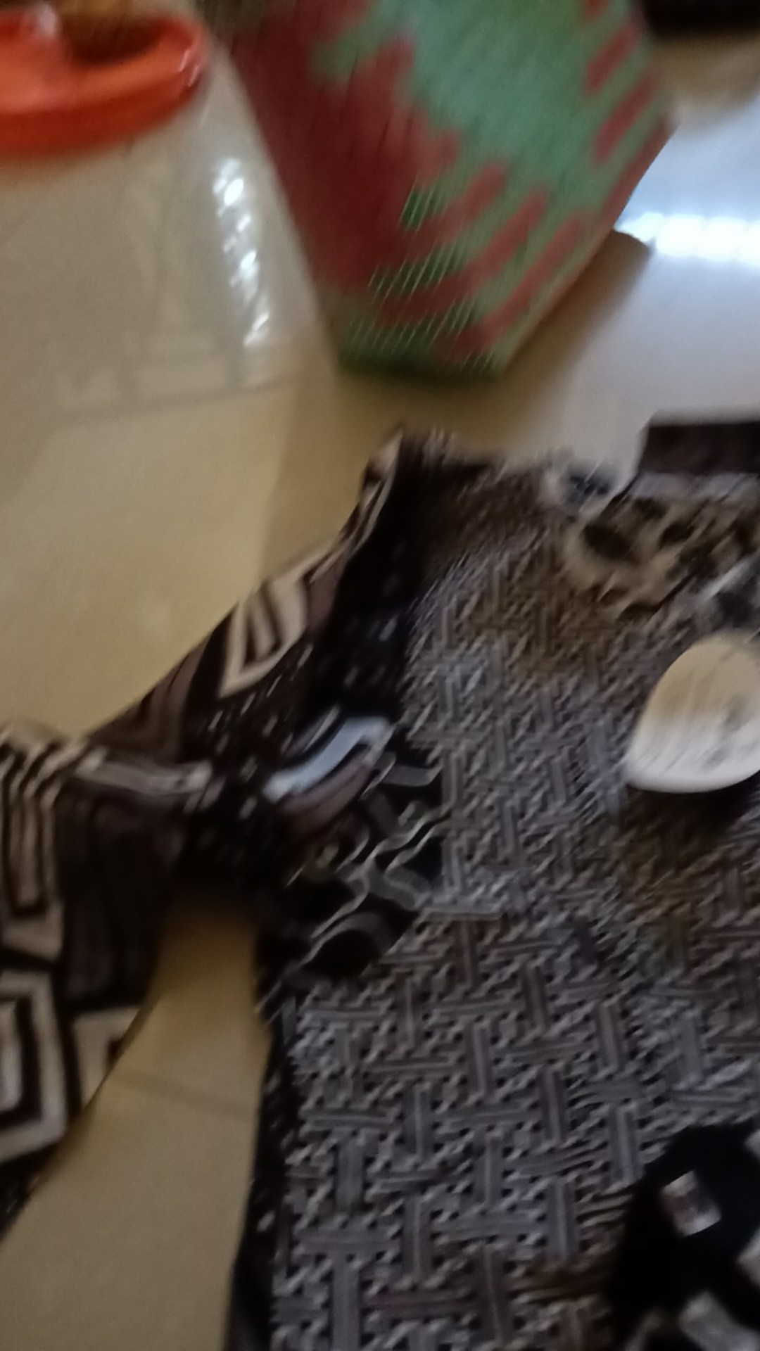 Ada Jumbo Tunik Seling Zipper Mono Batik Modern Kantor Monochrome Seragaman Kerja Mozaik Monokrom