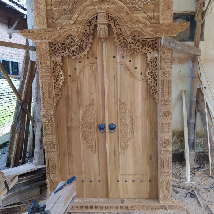 pintu gebyok kayu jati furniture klasik mentah belum finishing