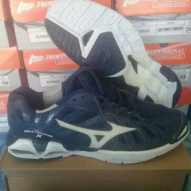 mizuno wave tornado 2 navy