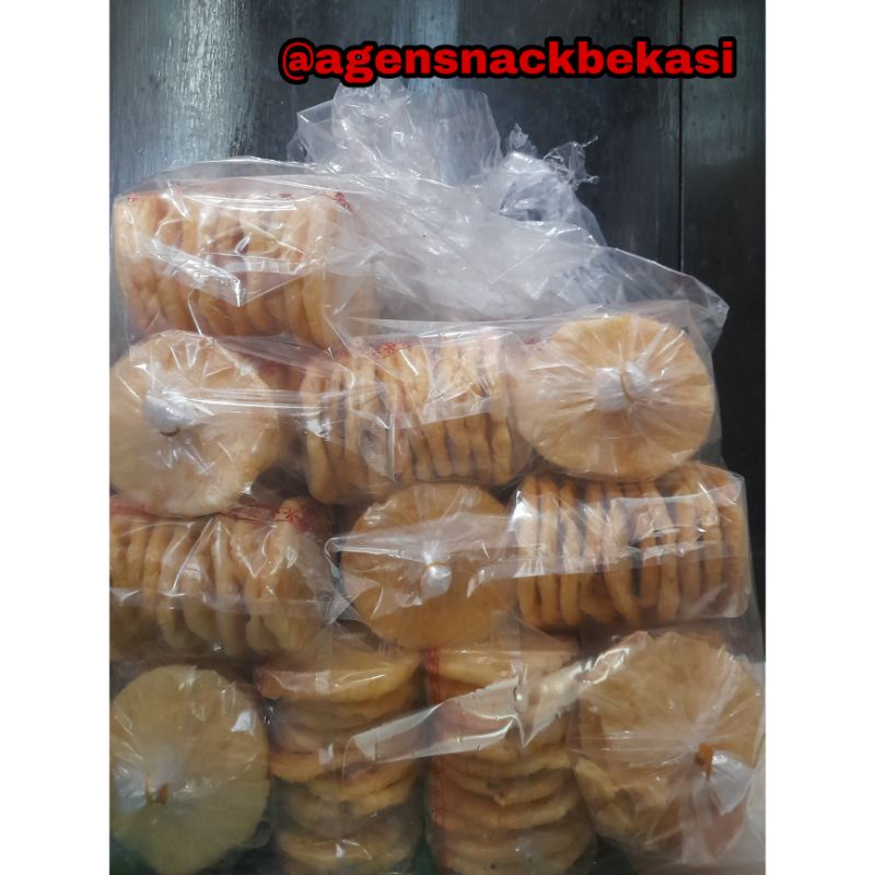 

KERUPUK BANGKA. 2,4 KILO
