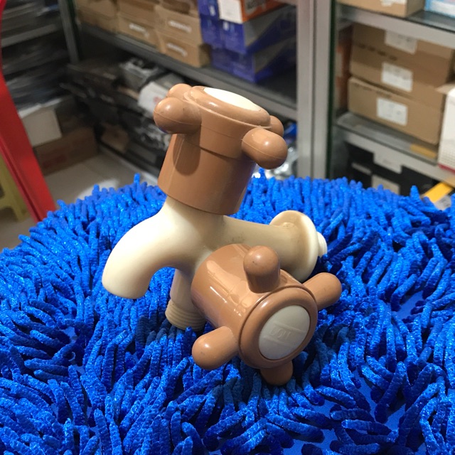 Double kran air plastik tebal merk Dolphin