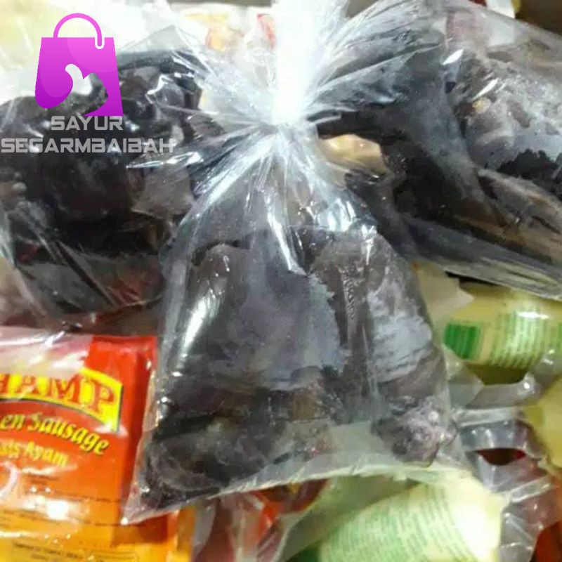 

jamur kuping hitam basah
