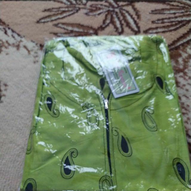 Setelan Celana Pendek Batik Wanita