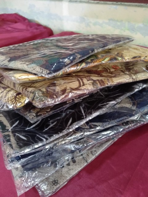 Batik Pria / Bajubatikpria / Kemejabatiklenganpanjang Size M L Xl Xxl Atasan Batik Seragam Terlaris