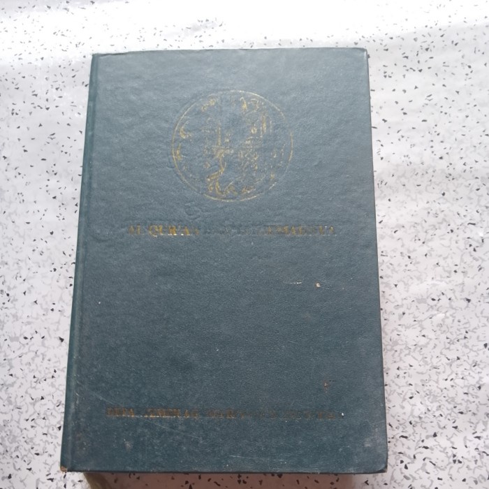 Buku AL-QUR'AN DAN TERJEMAHNYA Juz 1 - Juz 30 # Depag RI #