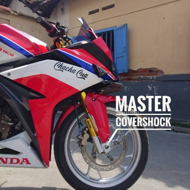 Cover shock usd CBR150R