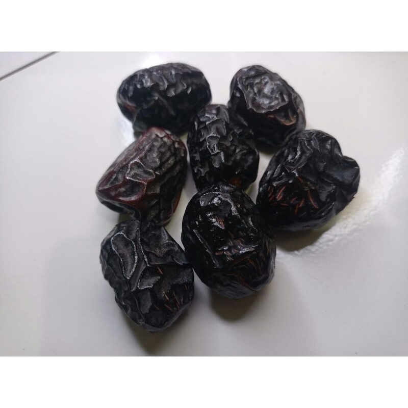 

Kurma Ajwa