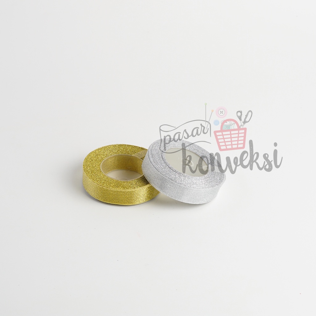 

Pita Satin 3/4" Emas/Perak (1 roll)
