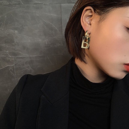 Anting Bentuk B Bahan titanium steel