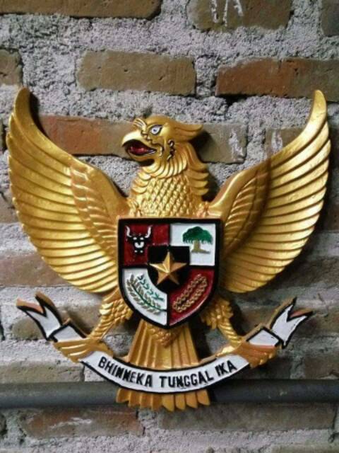 Garuda pancasila ukir