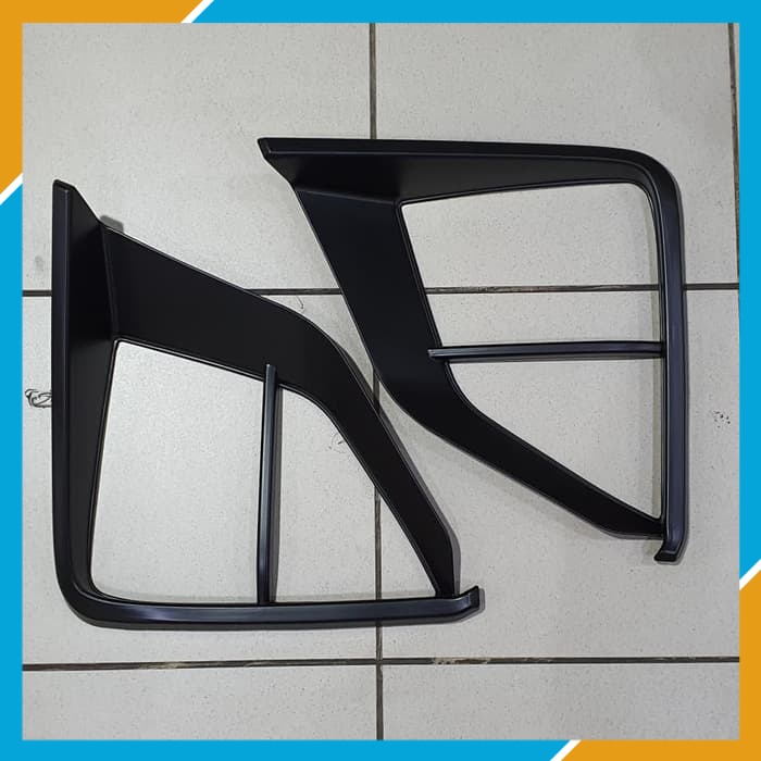 VARIASI Garnis GARNISH lampu depan HEADLAMP MITSUBISHI XPANDER / XPANDER CROSS hitam DOFF