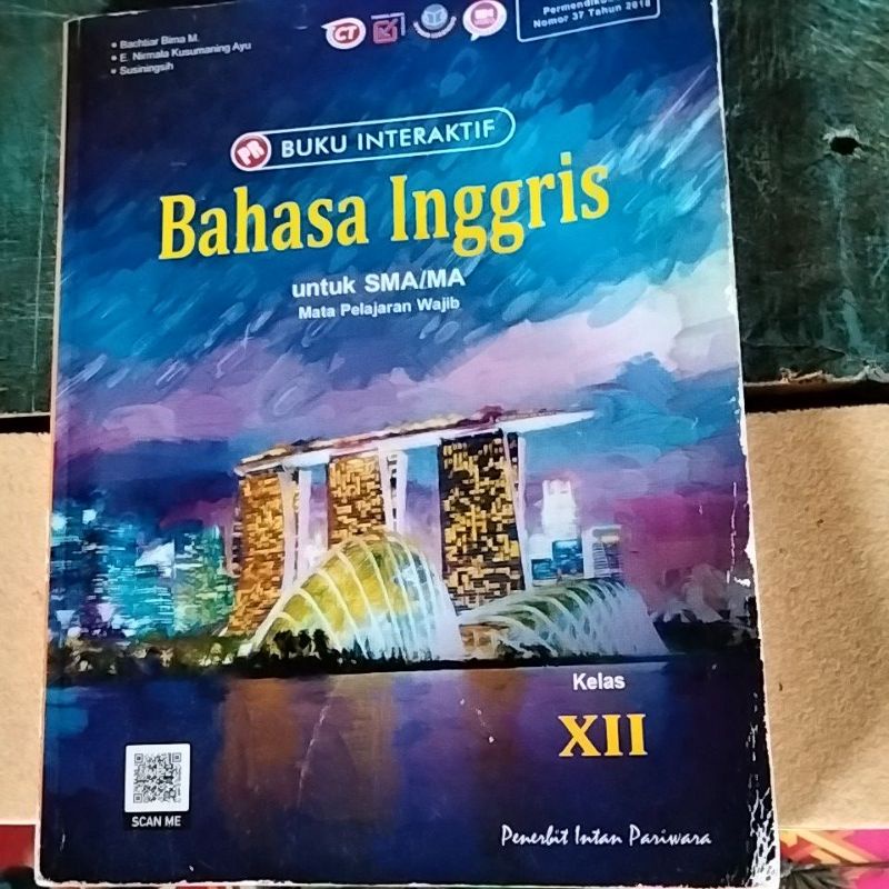 buku LKS bahasa Inggris kelas 3 SMA