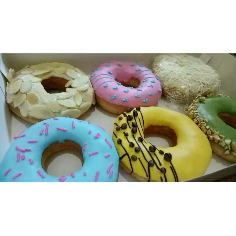 

Donat mix isi 6